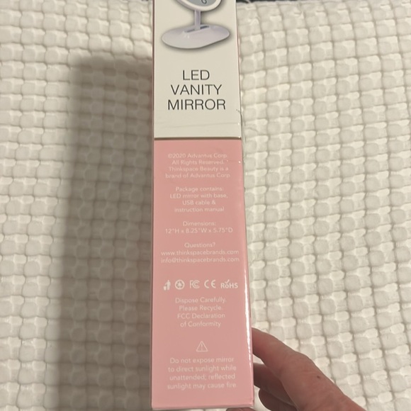 NIB LED Vanity Mirror By Thinkspace Beauty. - Picture 4 of 9